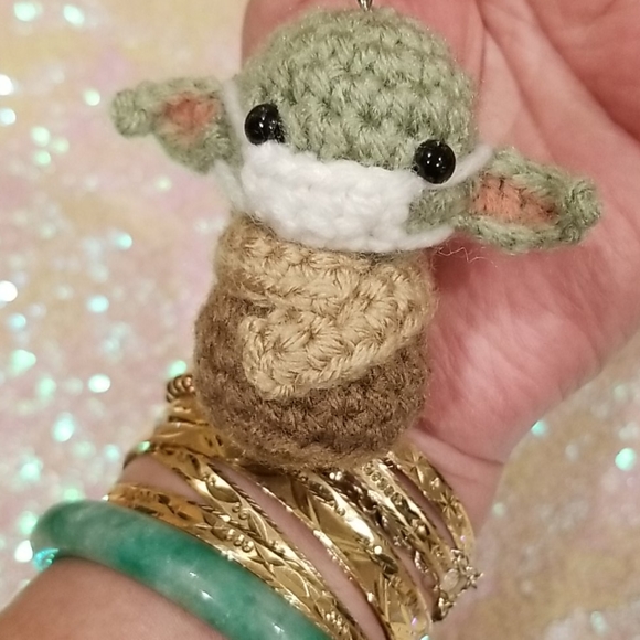 Baby Alien Keychain - Picture 5 of 10
